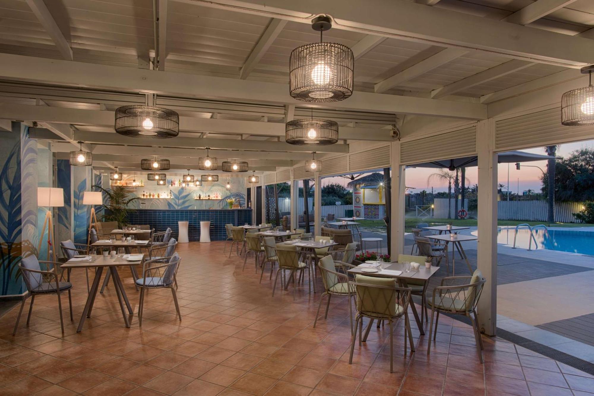 Hotel Nh Catania Parco Degli Aragonesi Exterior foto