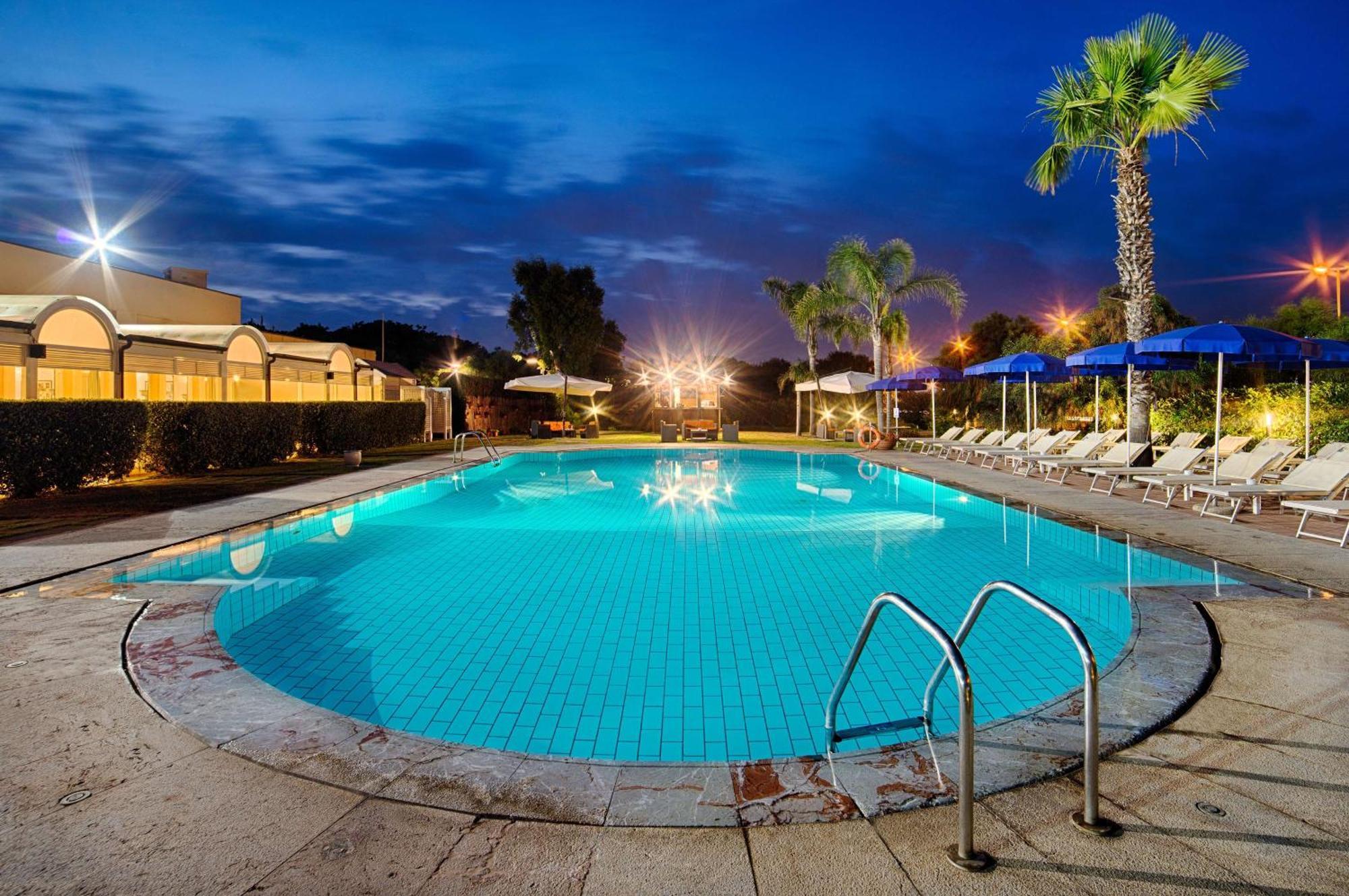 Hotel Nh Catania Parco Degli Aragonesi Exterior foto
