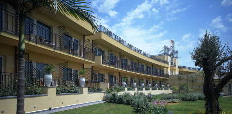 Hotel Nh Catania Parco Degli Aragonesi Exterior foto